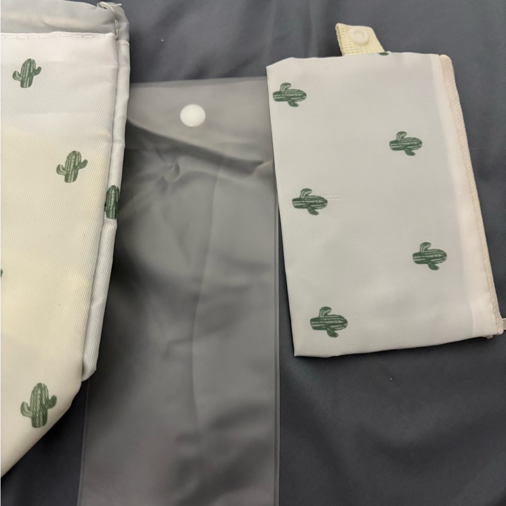 Cactus Print Drawstring Bag - Picture 10 of 12
